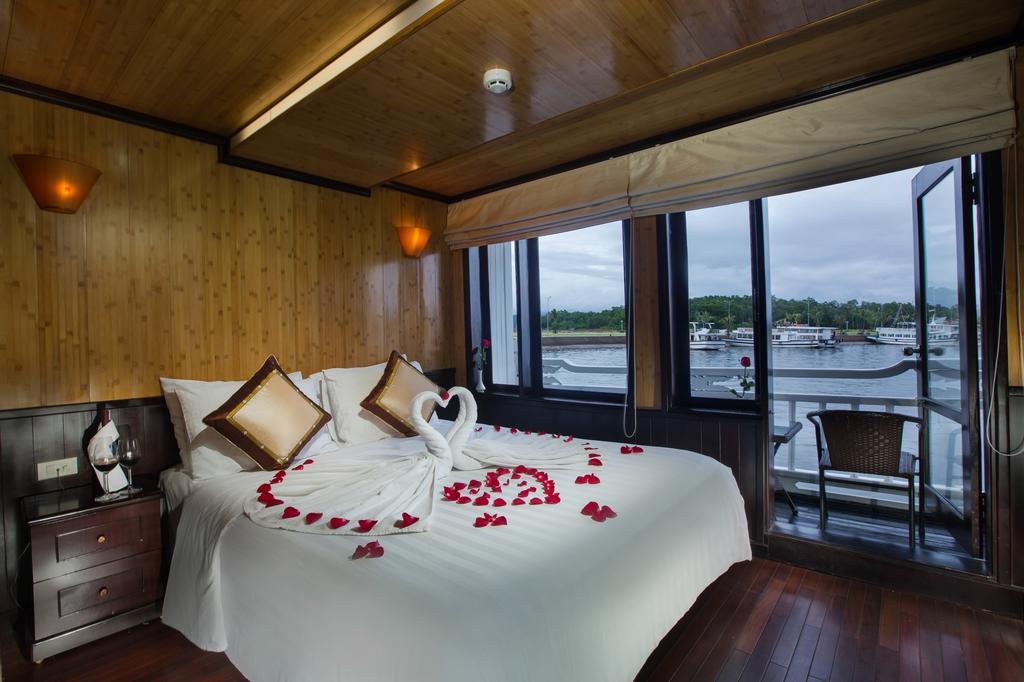 Syrena Cruises Hotell Ha Long Exteriör bild